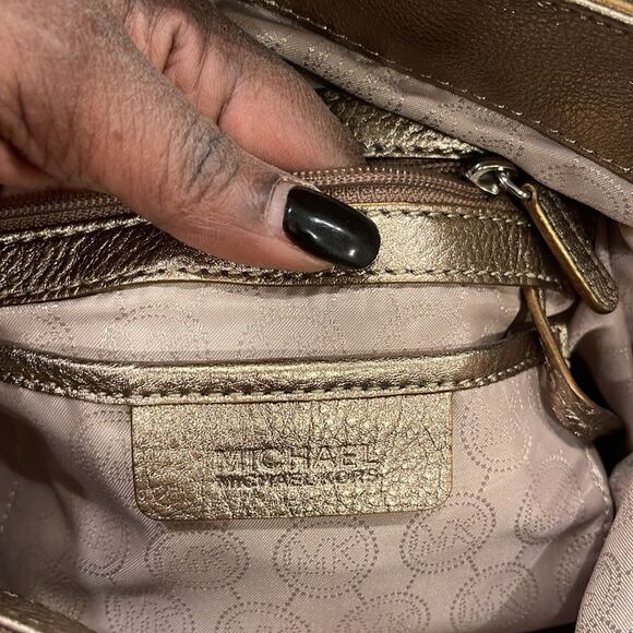 Michael Kors gold leather handbag - Picture 7 of 11
